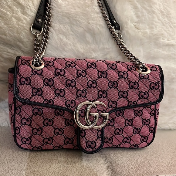 Gucci Small pink GG supreme crossbody shoulder bag NWB - Picture 4 of 9